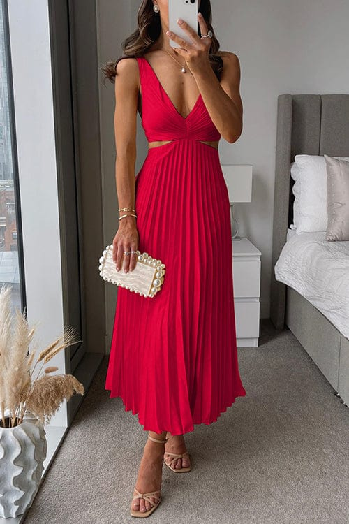 Sanne Elegant Pleated Midi Dress